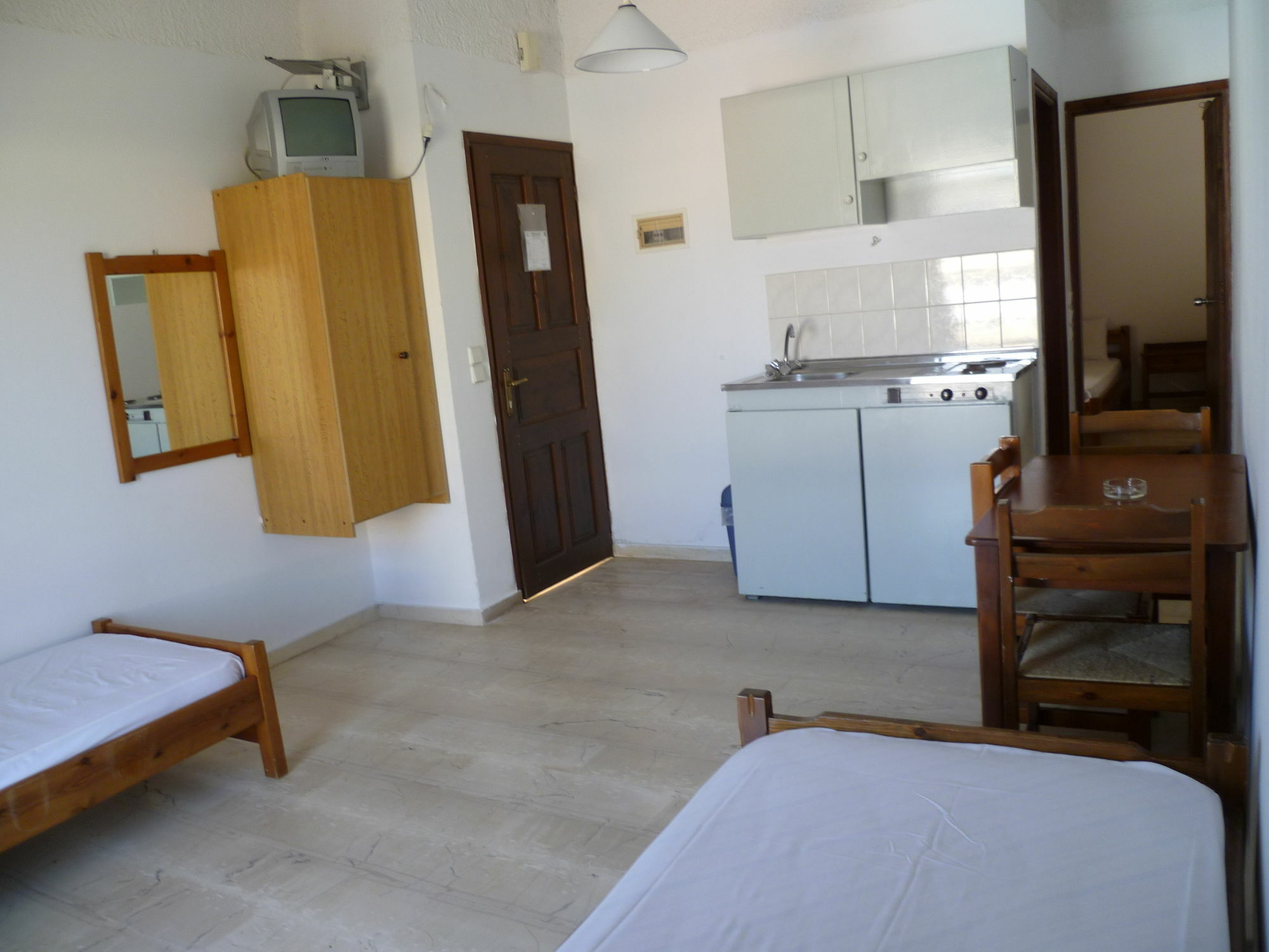 Karmi Aparthotel