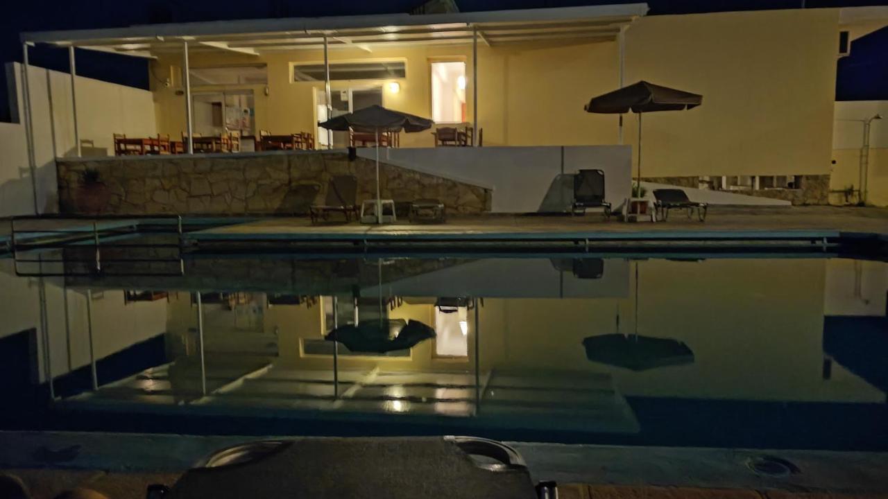 Apartahotel Karmi Kolimvárion