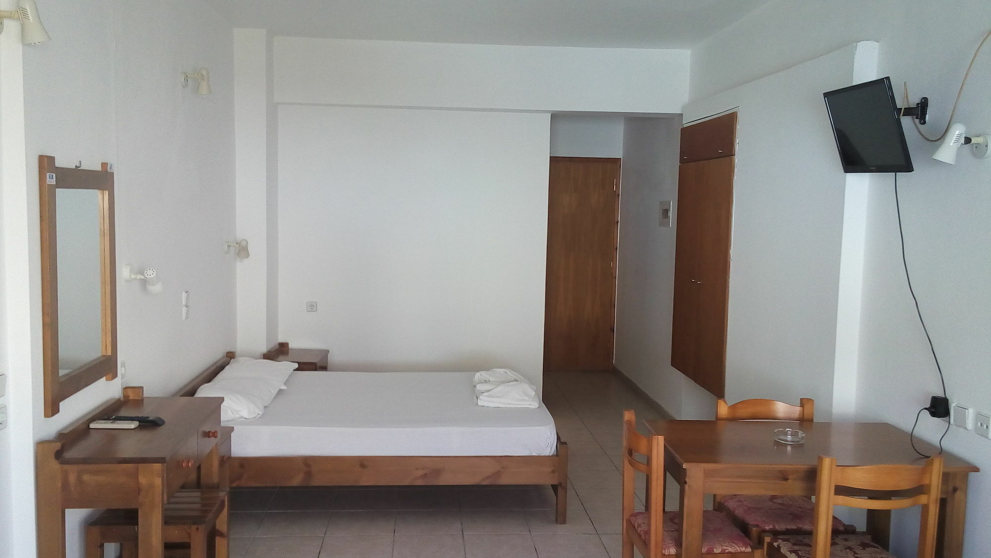 Karmi Apartahotel